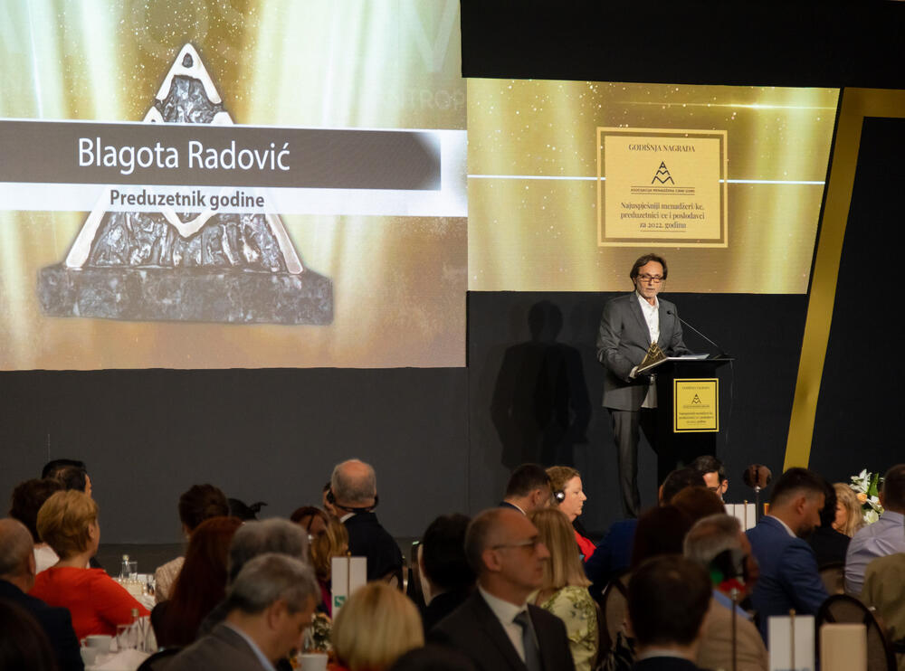 <p>Asocijacija menadžera Crne Gore (AMM) dodijelila je godišnje nagrade najuspješnijim menadžerima i preduzetnicima za 2022. godinu.</p>  <p> </p>
