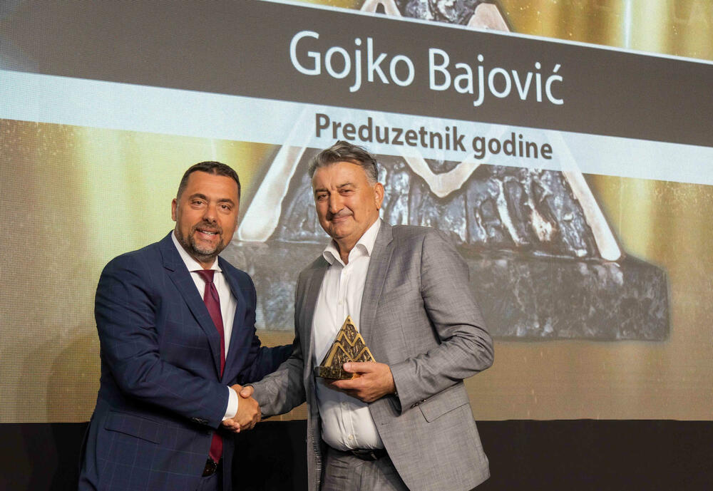 <p>Asocijacija menadžera Crne Gore (AMM) dodijelila je godišnje nagrade najuspješnijim menadžerima i preduzetnicima za 2022. godinu.</p>  <p> </p>