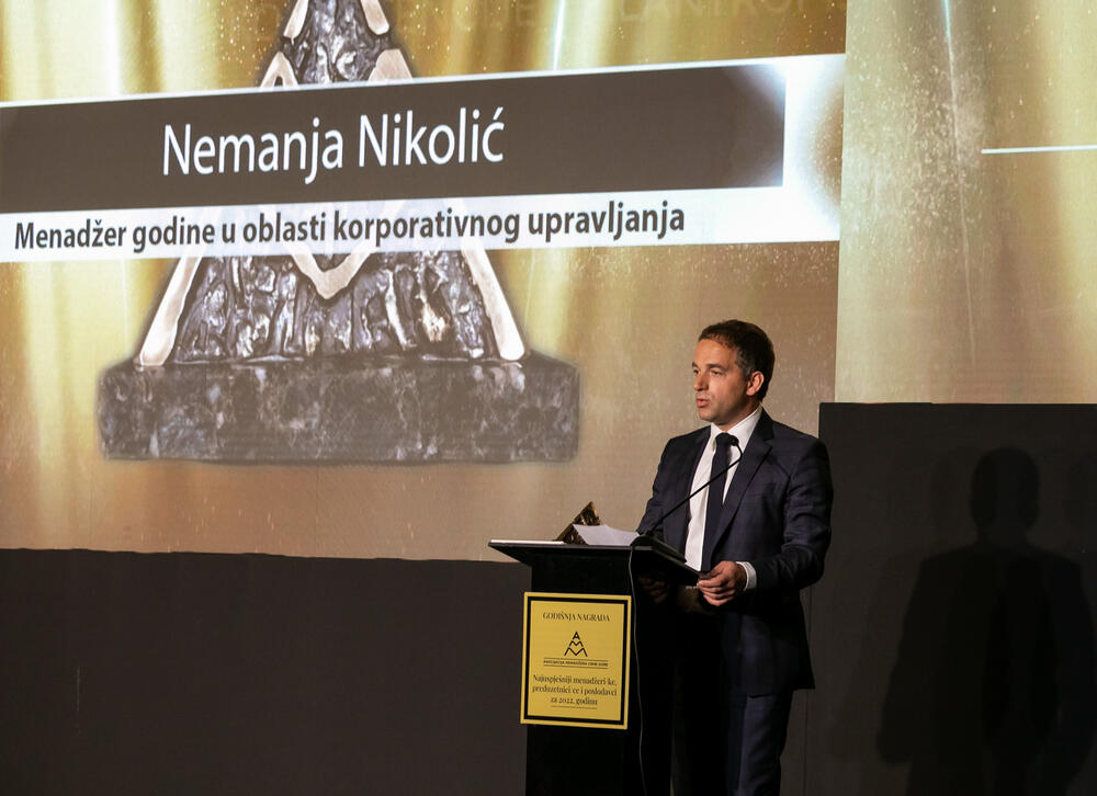 <p>Asocijacija menadžera Crne Gore (AMM) dodijelila je godišnje nagrade najuspješnijim menadžerima i preduzetnicima za 2022. godinu.</p>  <p> </p>