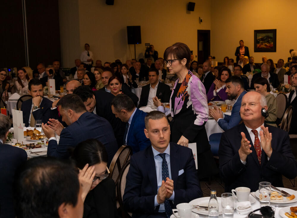 <p>Asocijacija menadžera Crne Gore (AMM) dodijelila je godišnje nagrade najuspješnijim menadžerima i preduzetnicima za 2022. godinu.</p>  <p> </p>