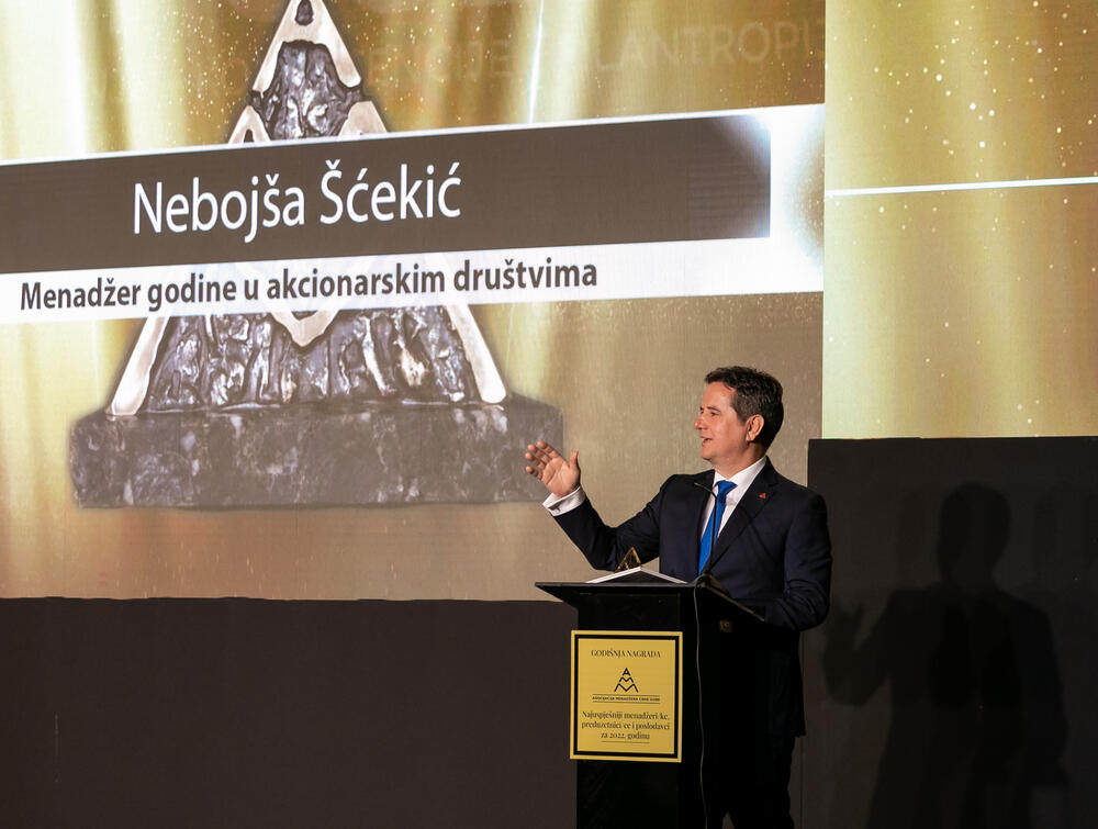 <p>Asocijacija menadžera Crne Gore (AMM) dodijelila je godišnje nagrade najuspješnijim menadžerima i preduzetnicima za 2022. godinu.</p>  <p> </p>