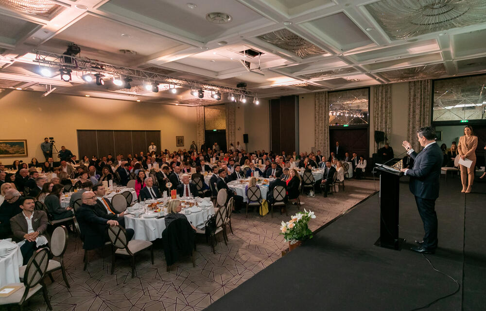 <p>Asocijacija menadžera Crne Gore (AMM) dodijelila je godišnje nagrade najuspješnijim menadžerima i preduzetnicima za 2022. godinu.</p>  <p> </p>