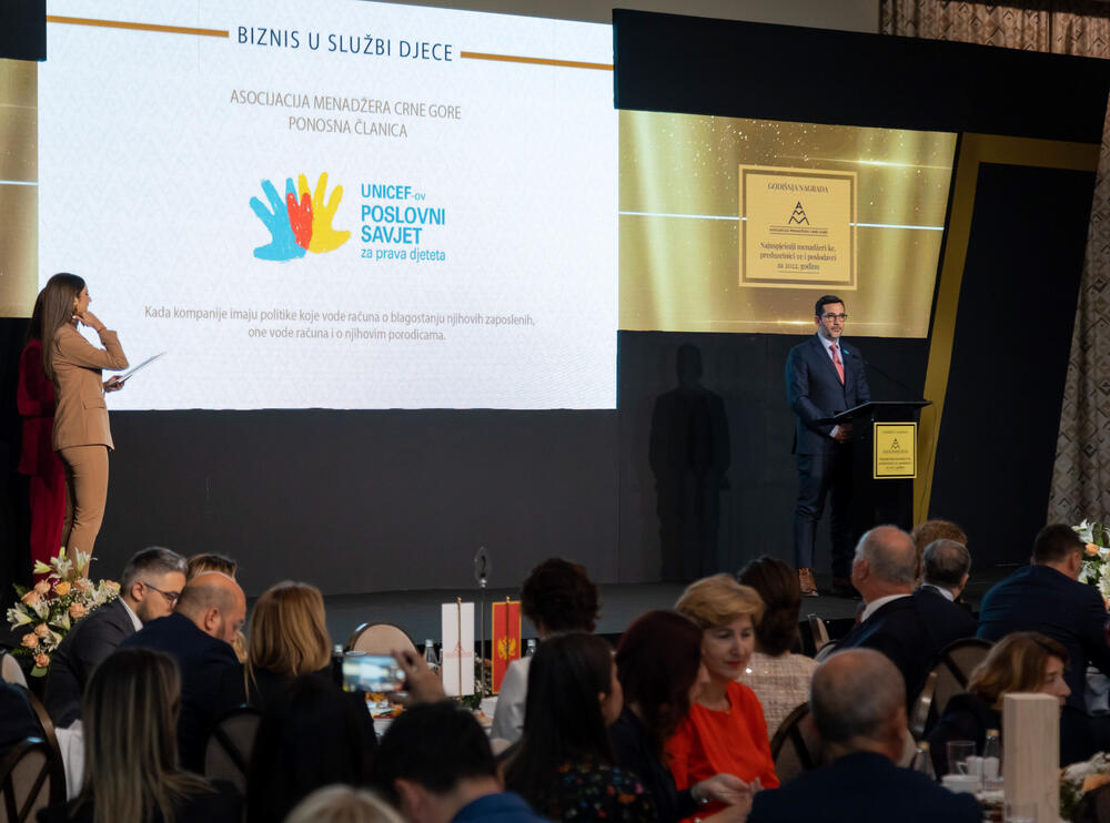 <p>Asocijacija menadžera Crne Gore (AMM) dodijelila je godišnje nagrade najuspješnijim menadžerima i preduzetnicima za 2022. godinu.</p>  <p> </p>