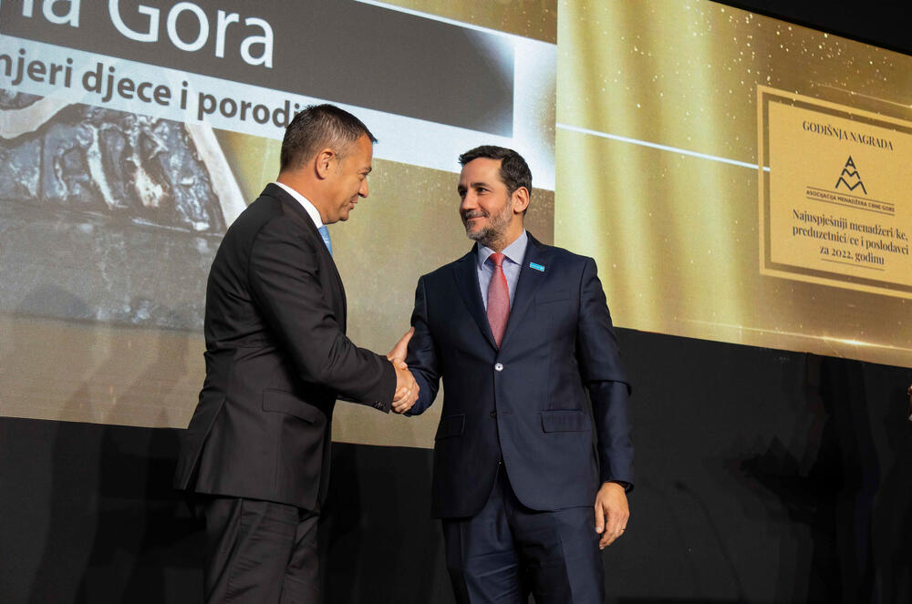 <p>Asocijacija menadžera Crne Gore (AMM) dodijelila je godišnje nagrade najuspješnijim menadžerima i preduzetnicima za 2022. godinu.</p>  <p> </p>