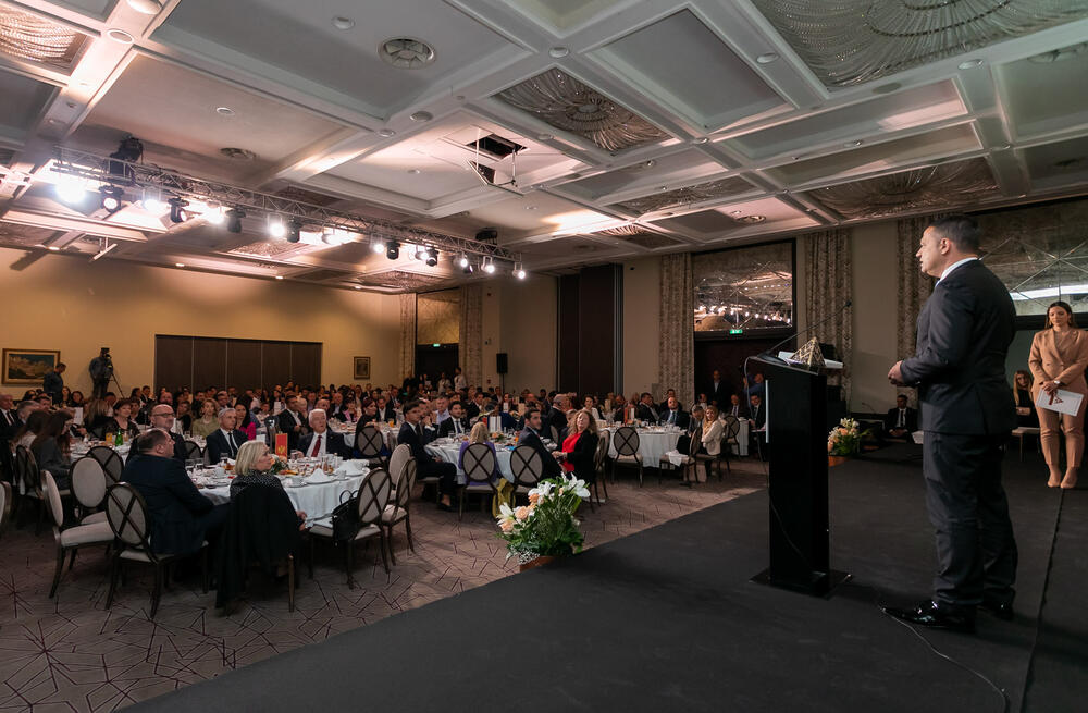 <p>Asocijacija menadžera Crne Gore (AMM) dodijelila je godišnje nagrade najuspješnijim menadžerima i preduzetnicima za 2022. godinu.</p>  <p> </p>