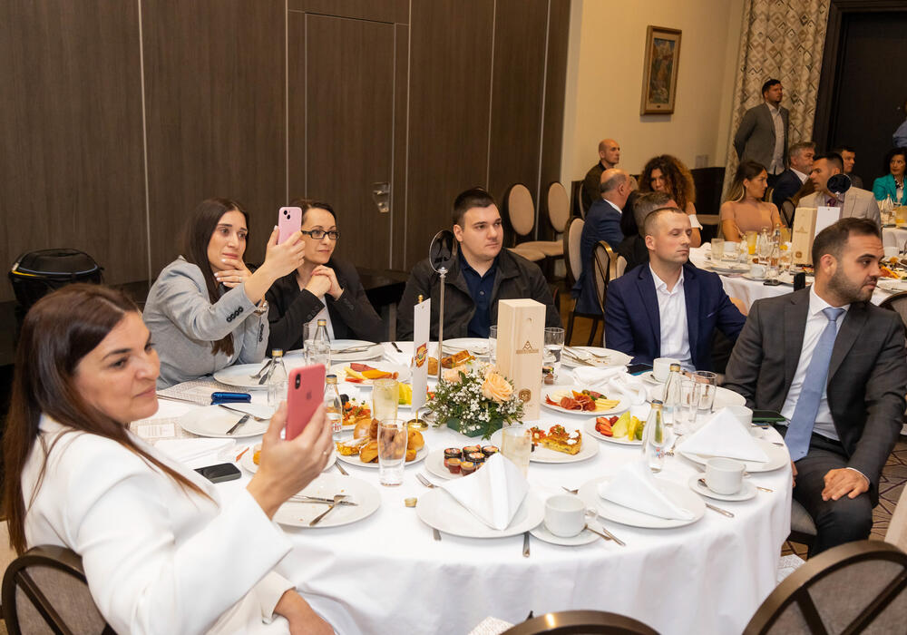 <p>Asocijacija menadžera Crne Gore (AMM) dodijelila je godišnje nagrade najuspješnijim menadžerima i preduzetnicima za 2022. godinu.</p>  <p> </p>