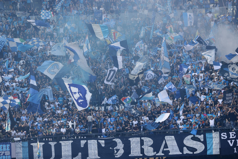 <p>Napoli savladao Fiorentinu (1:0), Osimen postao afrički fudbaler sa najviše golova u Seriji A (47)</p>