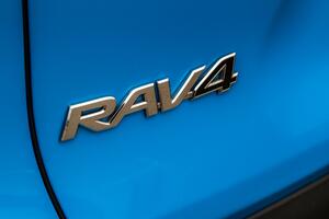 Tojota RAV4 najprodavaniji model, pad prodaje automobila u 2022.
