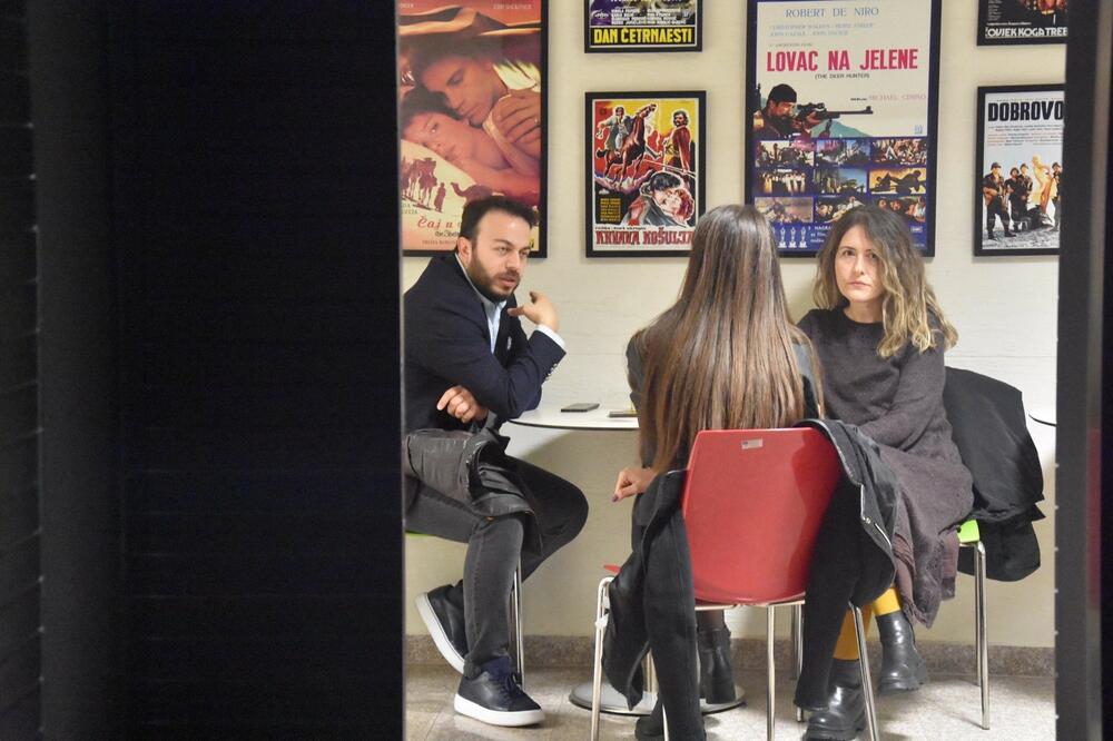 Predstavnici Turske nacionalne radio televizije TRT Faruk Guven i Esra Demirkiran tokom razgovora sa novinarkom “Vijesti”, Foto: Ivana Đurašković/Filmski centar Crne Gore