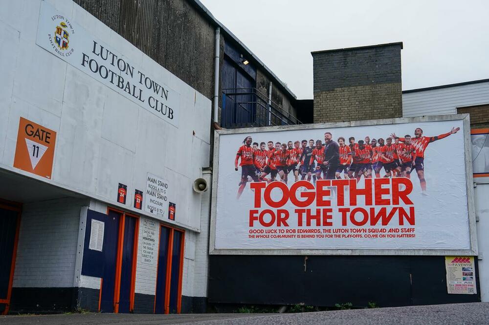 Ulaz na Kenilvort roud, Foto: Luton Town FC (Twitter)