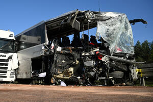Njemačka: Desetine povrijeđenih u sudaru autobusa i kamiona