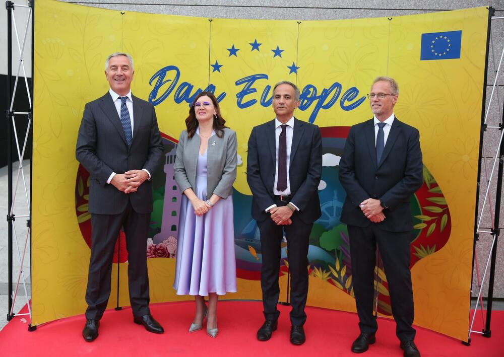 <p>"Čast mi je što služim u Crnoj Gori, koja je u potpunosti stala uz Evropsku uniju protiv ruskog agresorskog rata, i otvorila svoja vrata za hiljada ukrajinskih izbjeglica. Crna Gora je postupila ispravno i pravedno", naglasila je Popa</p>