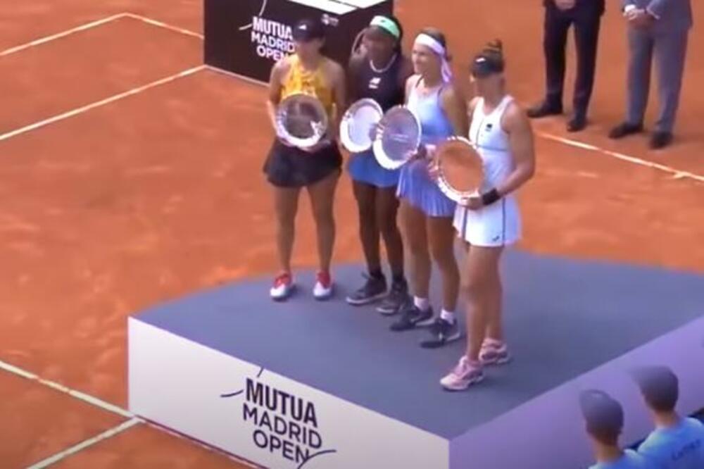 Foto: Printscreen YouTube/dotdotennisTV