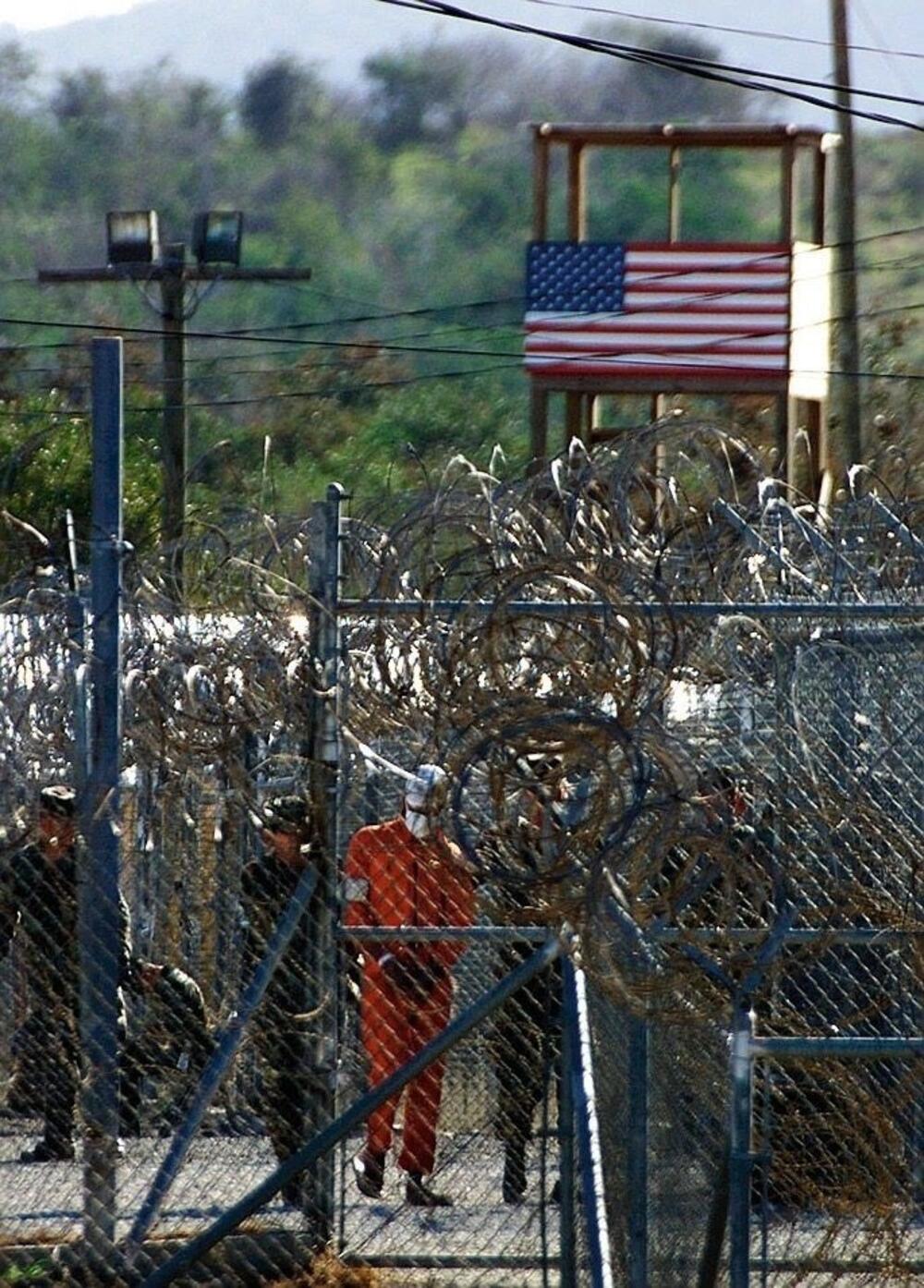 Zatvor u bazi Gvantanamo 2002.