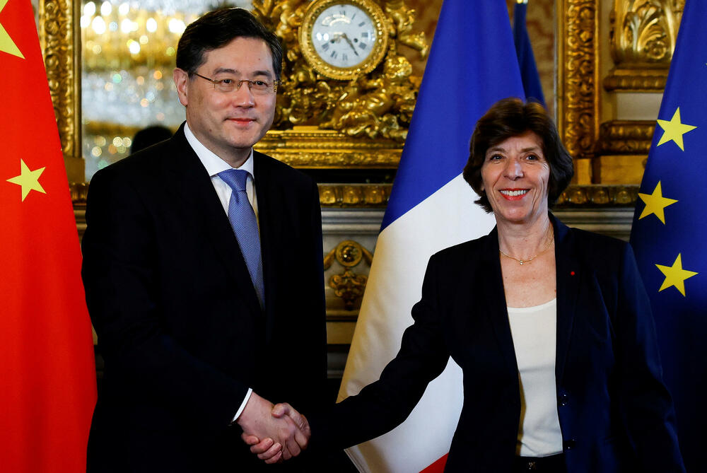 Šefovi diplomatije Kine i Francuske u Parizu