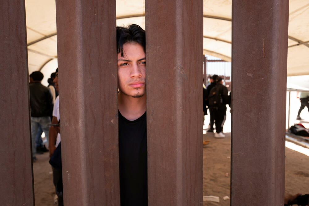 <p>"Hoću da budem vrlo jasan, naša granica nije širom otvorena. Osobe koje prelaze ilegalno našu granicu i bez pravnog osnova za ostajanje odmah će biti protjerane", rekao je ministar za unutrašnju bezbjednost Alehandro Majorkas</p>