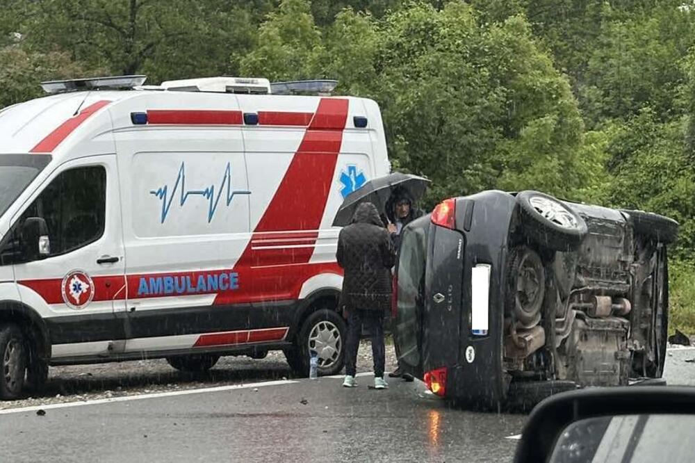 Saobraćajna nezgoda na putu Podgorica-Cetinje, Foto: Patrola CG