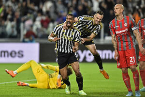 Juventus nadomak Lige šampiona, Kremoneze povratku u niži rang