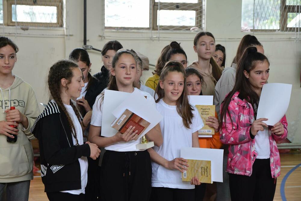 Crveni krst Nikšić