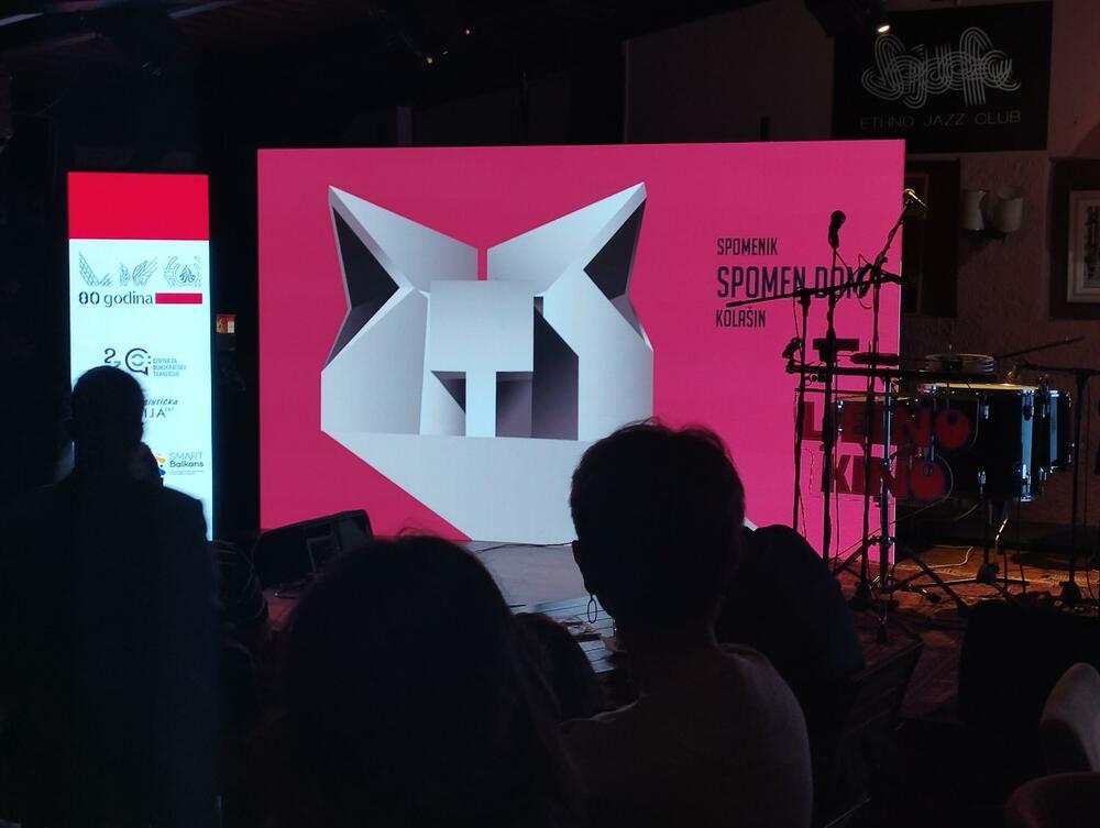 Sa izložbe: Spomen dom u Kolašinu