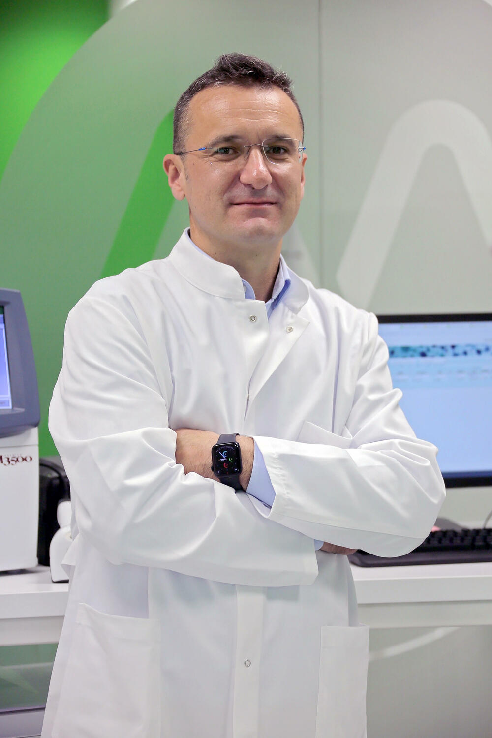 dr Saša Radović