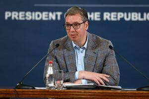 Vučić: Oni koji kritikuju patrijarha o vjeri ništa ne znaju