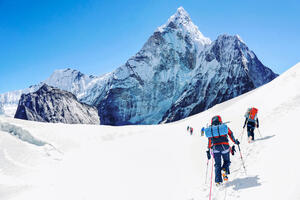 Na Mont Everest se popeo 27. put: Vodič iz Nepala postavio novi...