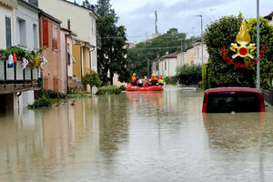 Najmanje osmoro stradalih u poplavama u Italiji