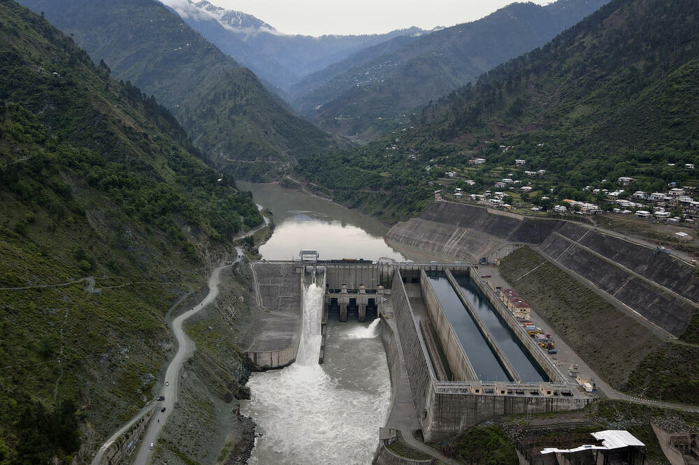 Hidroelektrana koju je u Pakistanu gradio kineski konzorcijum zatvorena je zbog straha od rušenja