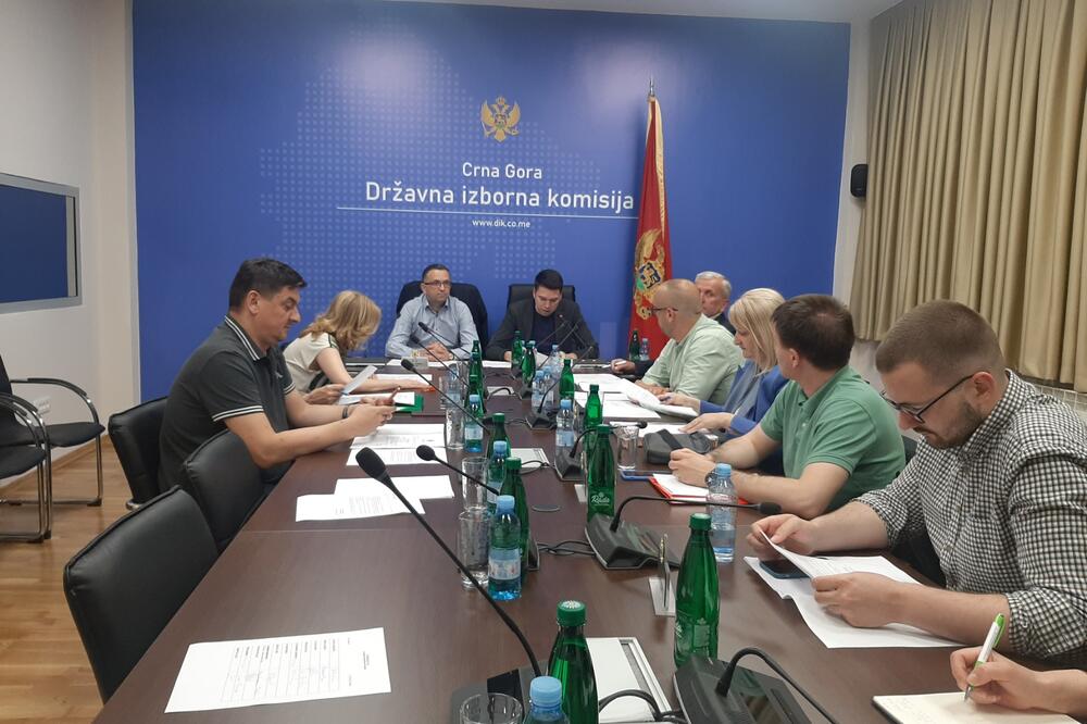 Detalj s večerašnje sjednice DIK-a, Foto: Nikola Dragaš