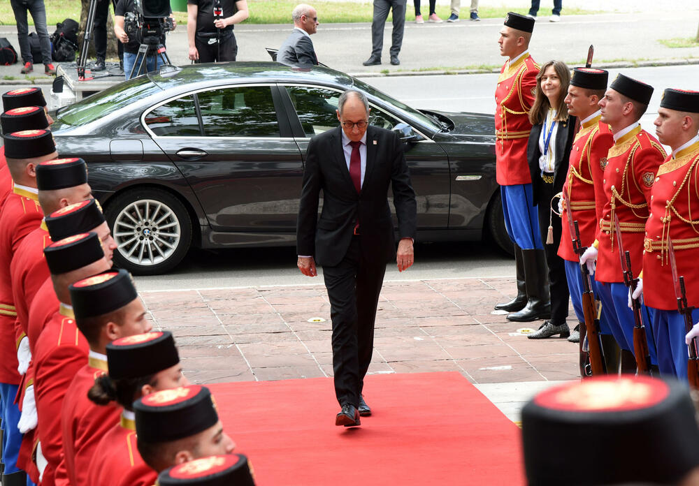 <p>Predsjednik Jakov Milatović inaugurisan je danas na sjednici u Skupštini Crne Gore, u Podgorici. Pogledajte fotografije koje je zabilježio foto reporter "Vijesti" Luka Zeković.</p>