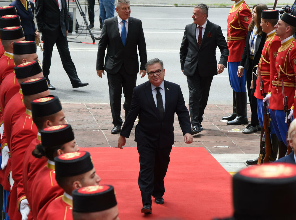 <p>Predsjednik Jakov Milatović inaugurisan je danas na sjednici u Skupštini Crne Gore, u Podgorici. Pogledajte fotografije koje je zabilježio foto reporter "Vijesti" Luka Zeković.</p>