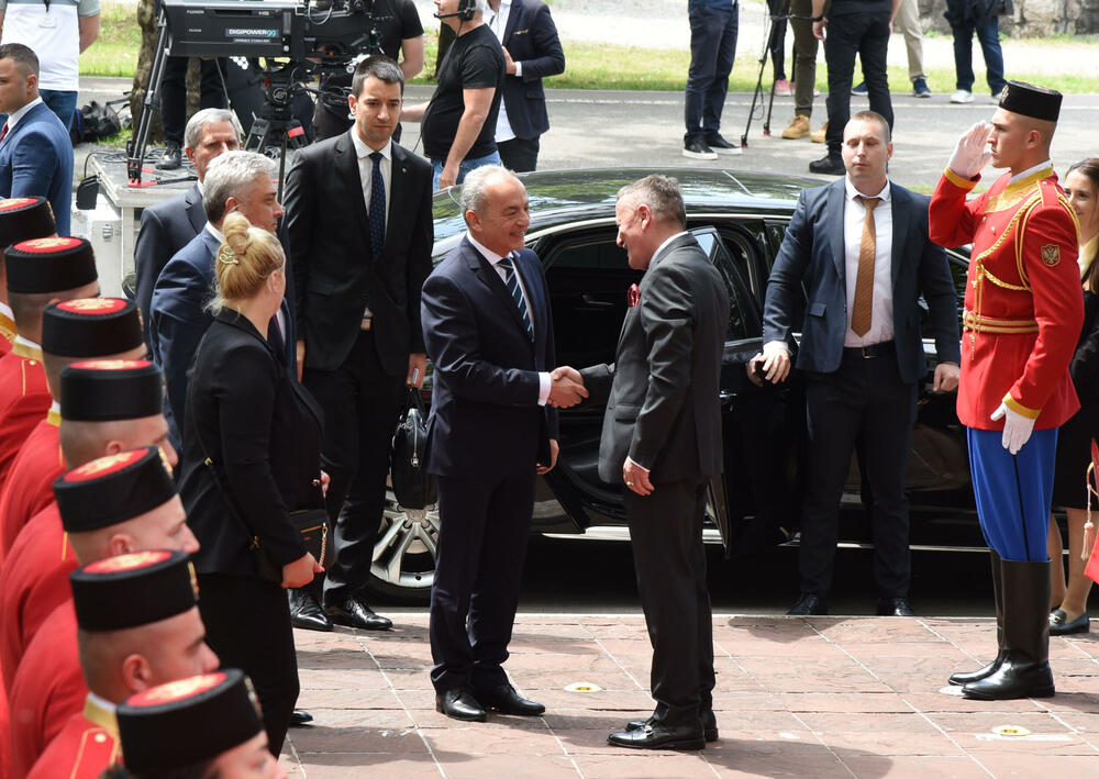 <p>Predsjednik Jakov Milatović inaugurisan je danas na sjednici u Skupštini Crne Gore, u Podgorici. Pogledajte fotografije koje je zabilježio foto reporter "Vijesti" Luka Zeković.</p>