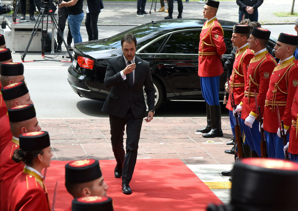 <p>Predsjednik Jakov Milatović inaugurisan je danas na sjednici u Skupštini Crne Gore, u Podgorici. Pogledajte fotografije koje je zabilježio foto reporter "Vijesti" Luka Zeković.</p>