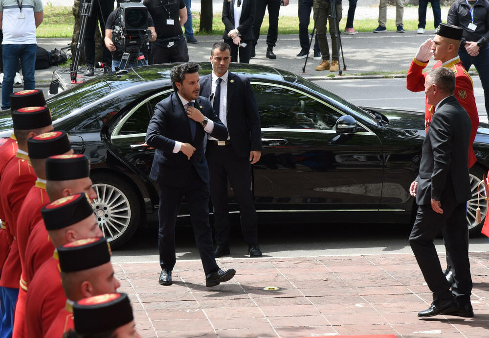 <p>Predsjednik Jakov Milatović inaugurisan je danas na sjednici u Skupštini Crne Gore, u Podgorici. Pogledajte fotografije koje je zabilježio foto reporter "Vijesti" Luka Zeković.</p>