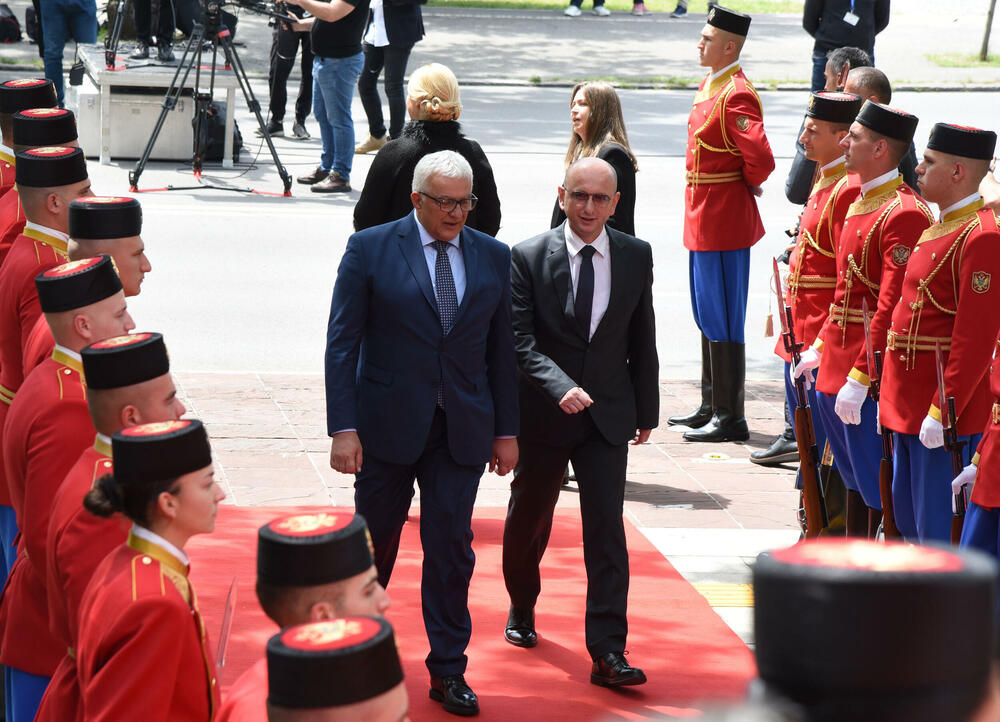 <p>Predsjednik Jakov Milatović inaugurisan je danas na sjednici u Skupštini Crne Gore, u Podgorici. Pogledajte fotografije koje je zabilježio foto reporter "Vijesti" Luka Zeković.</p>