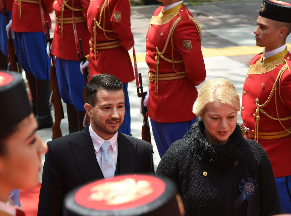<p>Predsjednik Jakov Milatović inaugurisan je danas na sjednici u Skupštini Crne Gore, u Podgorici. Pogledajte fotografije koje je zabilježio foto reporter "Vijesti" Luka Zeković.</p>