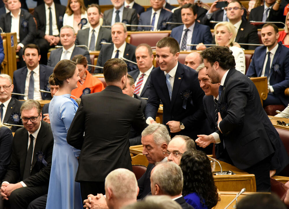 <p>Predsjednik Jakov Milatović inaugurisan je danas na sjednici u Skupštini Crne Gore, u Podgorici. Pogledajte fotografije koje je zabilježio foto reporter "Vijesti" Luka Zeković.</p>