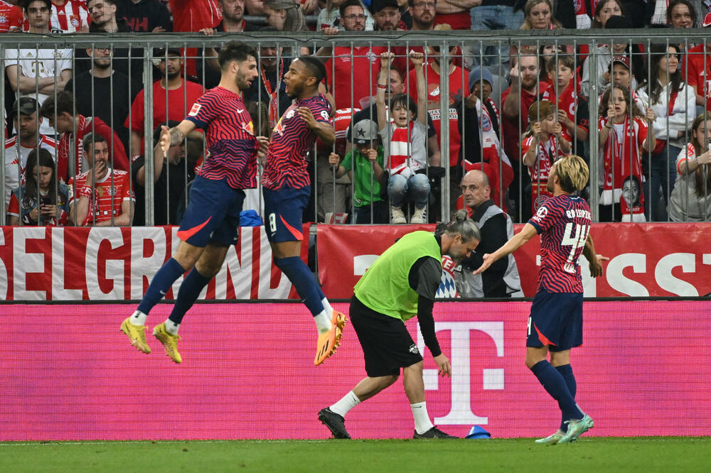 Soboslai i Nkunku proslavljaju veliku pobjedu, Foto: REUTERS