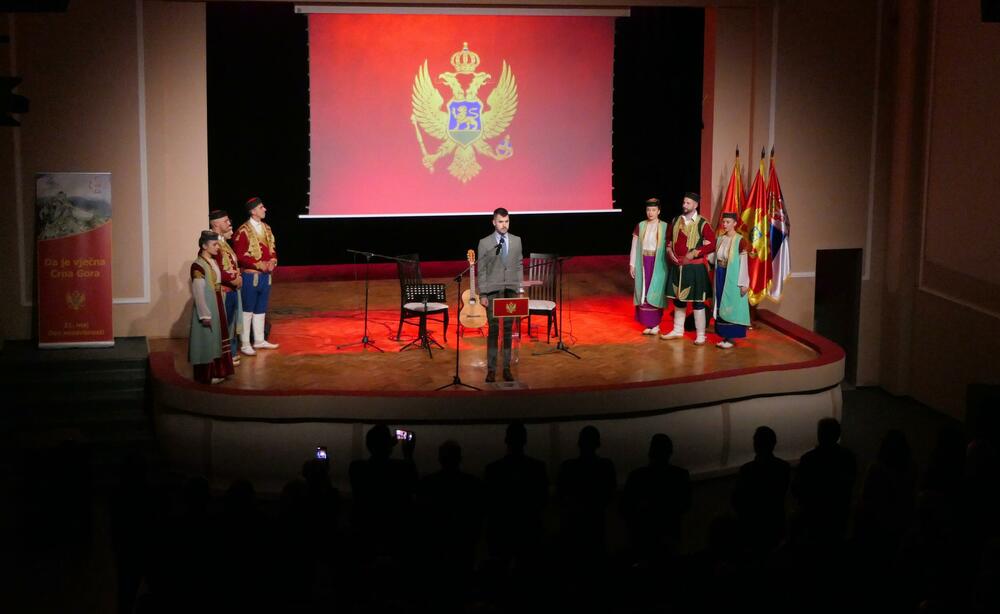 Lovćenac Dan nezavisnosti