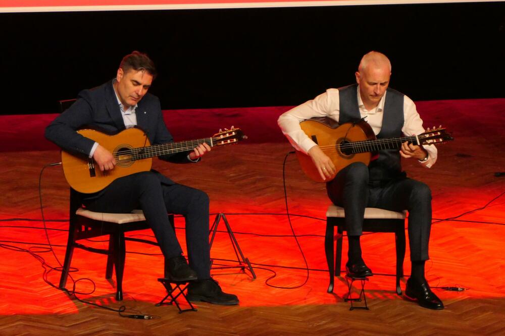 Nastup Srđana Bulatovića i Darka Nikčevića u Lovćencu, Foto: Strahinja Krstić