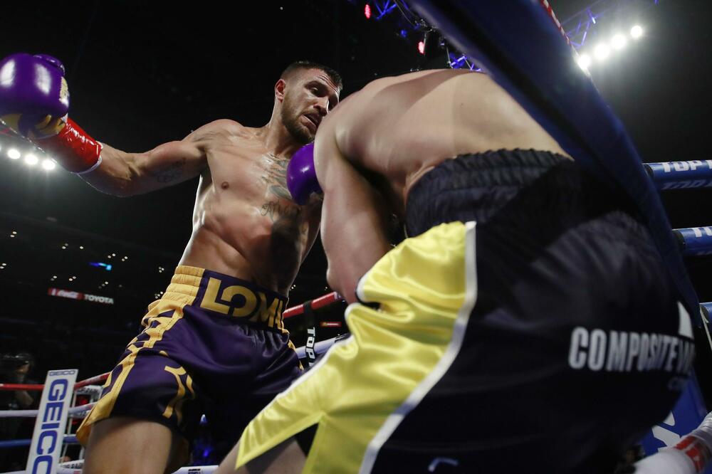 Uzalud je Loma više, preciznije i jače pogađao..., Foto: twitter/loma