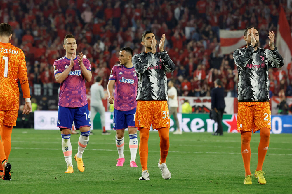 Igrači Juventusa nakon meča Lige Evrope sa Sevoljom, Foto: Reuters