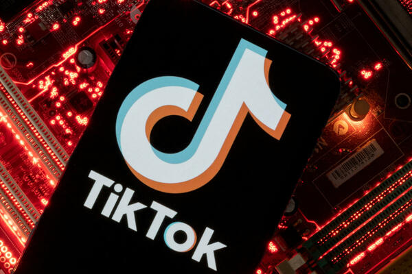 TikTok "for sale" - who could buy it and how much?
