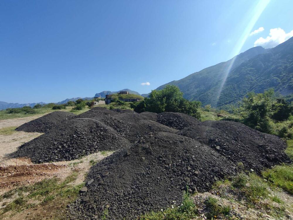 Deponovani materijal slikan jutros