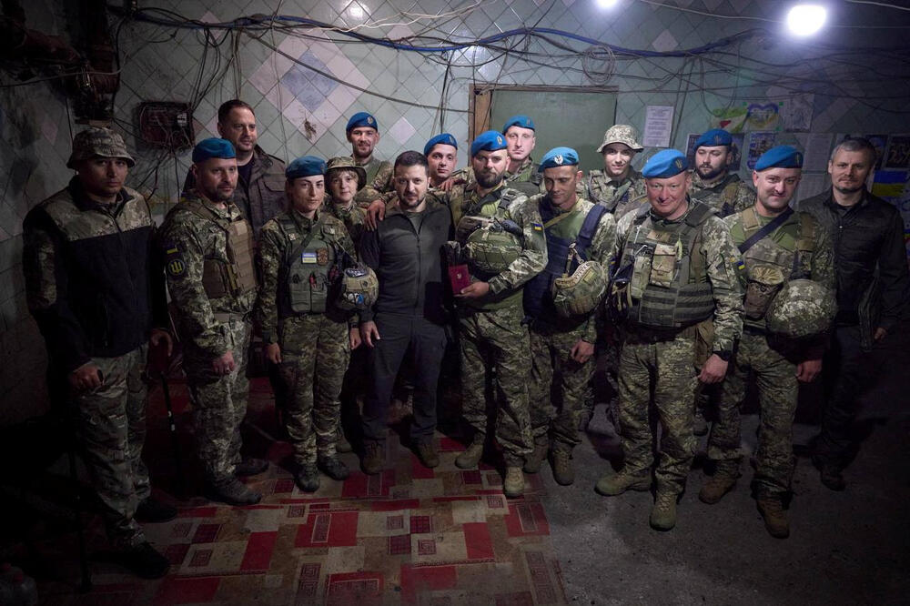 Zelenski sa vojnicima u Donjeckoj oblasti, Foto: REUTERS