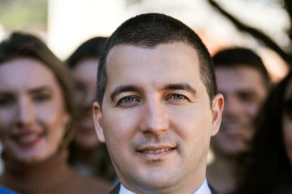 Foto: Aleksa i Dritan - Hrabro se broji