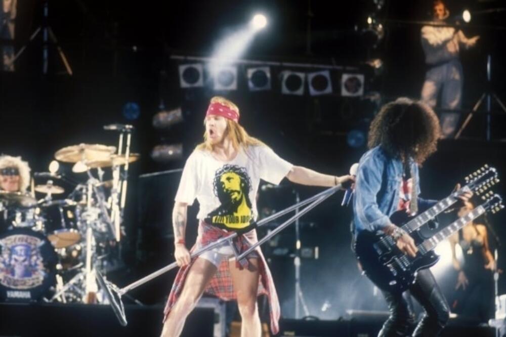 Guns N’ Roses na sceni u Njukaslu, 1992, Foto: Shutterstock