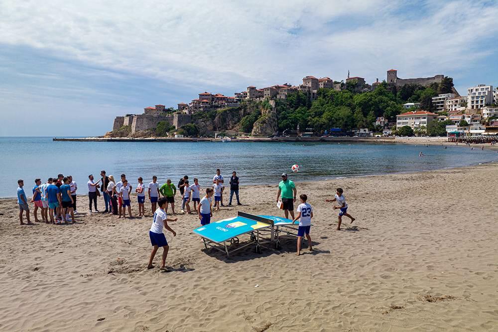 Mala plaža je spremna za majstore tekbola, Foto: Teqball Montenegro