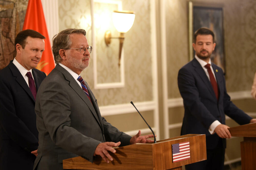 Piters, Marfi i Milatović, Foto: Boris Pejović